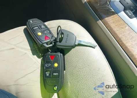 2010 Volvo Xc90 3.2 from USA, damaged, VIN YV4982CY4A1565552